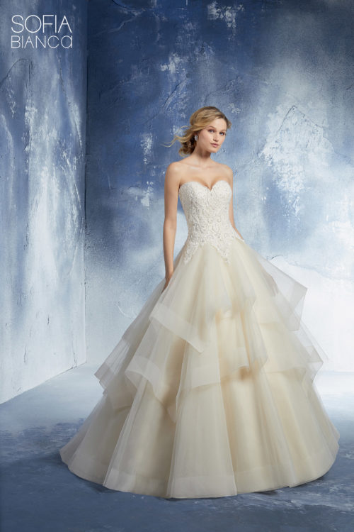 06 Mori Lee Collezione 19 Abiti E Vestiti Da Sposa Abiti Sposa E Sposo Collezione 21 Atelier Vestiti Nuziali Per Vicenza Verona Padova Rovigo Treviso Veneto E Trento Trentino Alto Adige